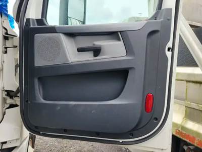 Freightliner Cascadia 126 Interior Part
