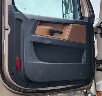 Freightliner Cascadia 126 Interior Part