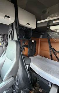 Freightliner Cascadia 126 Interior Part