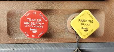 Freightliner Cascadia 126 Interior Part