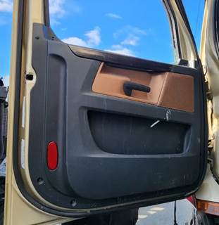 Freightliner Cascadia 126 Interior Part