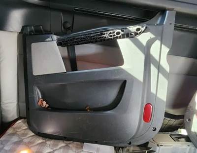 Freightliner Cascadia 126 Interior Part