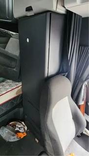Freightliner Cascadia 126 Interior Part