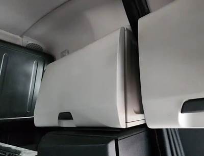 Freightliner Cascadia 126 Interior Part