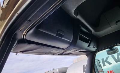 Freightliner Cascadia 126 Interior Part