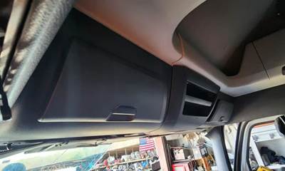 Freightliner Cascadia 126 Interior Part