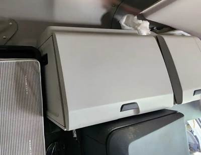 Freightliner Cascadia 126 Interior Part