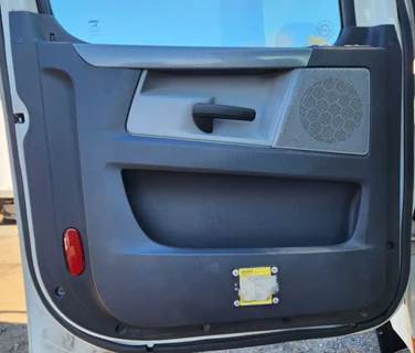 Freightliner Cascadia 126 Interior Part