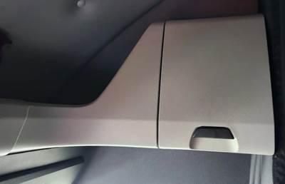 Freightliner Cascadia 126 Interior Part