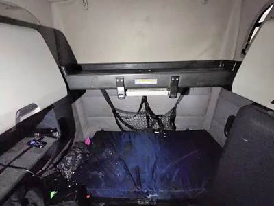 Freightliner Cascadia 126 Interior Part