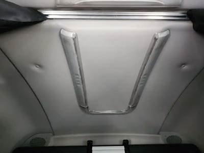 Freightliner Cascadia 126 Interior Part