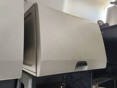 Freightliner Cascadia 126 Interior Part