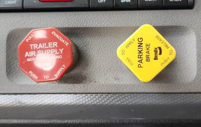 Freightliner Cascadia 126 Interior Part