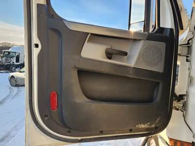 Freightliner Cascadia 126 Interior Part