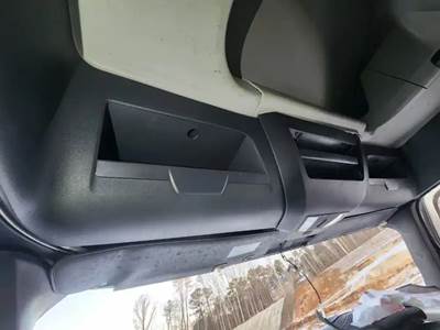 Freightliner Cascadia 126 Interior Part