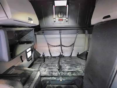 Freightliner Cascadia 126 Interior Part