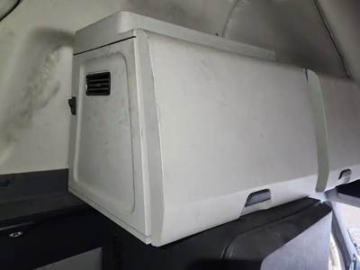 Freightliner Cascadia 126 Interior Part