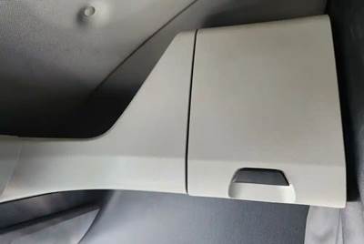 Freightliner Cascadia 126 Interior Part