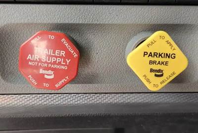 Freightliner Cascadia 126 Interior Part