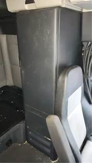 Freightliner Cascadia 126 Interior Part