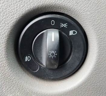 Used 2021 Freightliner Cascadia 126 Miscellaneous Dash Switches