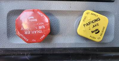 Used 2021 Freightliner Cascadia 126 Dash Switches, Trailer Air Supply/Parking Brake