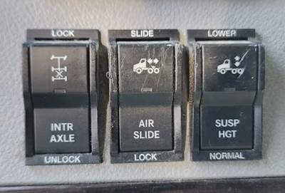 Used 2021 Freightliner Cascadia 126 Miscellaneous Dash Switches