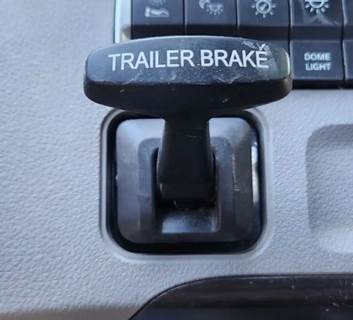 Used 2021 Freightliner Cascadia 126 Miscellaneous Dash Switches, Trailer Brake