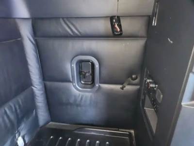 Freightliner Cascadia 126 Interior Part