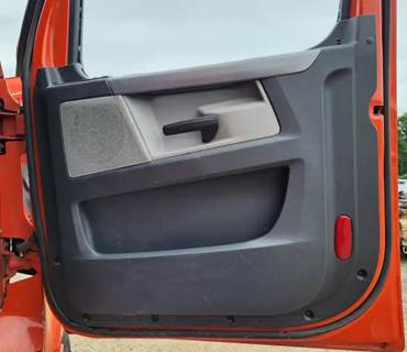 Freightliner Cascadia 126 Interior Part