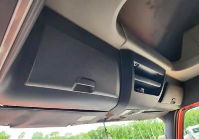 Freightliner Cascadia 126 Interior Part