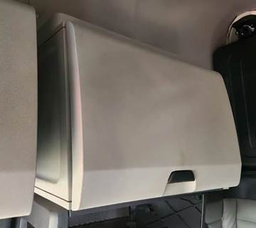 Freightliner Cascadia 126 Interior Part
