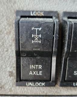 Used 2019 Freightliner Cascadia 126 Miscellaneous Dash Switches, Inter Axle Diff Lock