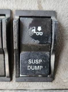 Used 2019 Freightliner Cascadia 126 Miscellaneous Dash Switches, Plastic
