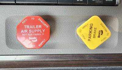 Used 2020 Freightliner Cascadia 126 Miscellaneous Dash Switches