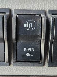Used 2020 Freightliner Cascadia 126 Dash Switches, K-Pin Rel, Plastic