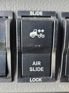 Used 2020 Freightliner Cascadia 126 Miscellaneous Dash Switches Air Slide Control