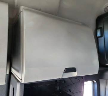 Used 2020 Freightliner Cascadia 126 Right Sleeper Cabinet, Grey Plastic, 24"L x 19"H x 18.5"W