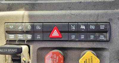 Used 2026 Freightliner Cascadia 126 Miscellaneous Dash Switches