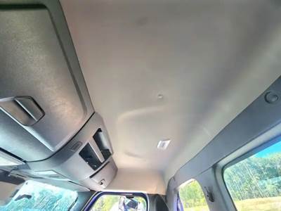 Used 2026 Freightliner Cascadia 126 Headliner, Pearl White Fabric