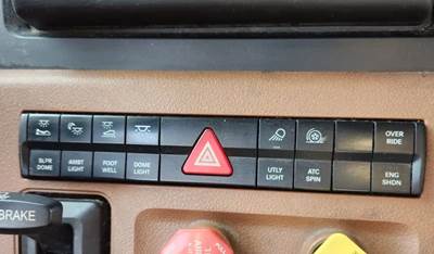 Used 2022 Freightliner Cascadia 126 Miscellaneous Dash Switches