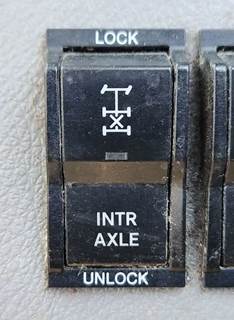 Used 2019 Freightliner Cascadia 126 Inter Axle Diff Lock Dash Switches