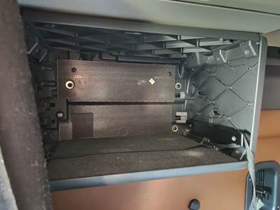 Used 2020 Freightliner Cascadia 126 Right Sleeper Cabinet, Black Plastic