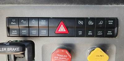 Used 2019 Freightliner Cascadia 126 Miscellaneous Dash Switches
