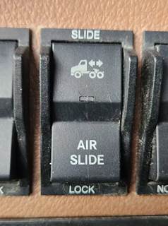 Used 2023 Freightliner Cascadia 126 Miscellaneous Dash Switches - Air Slide
