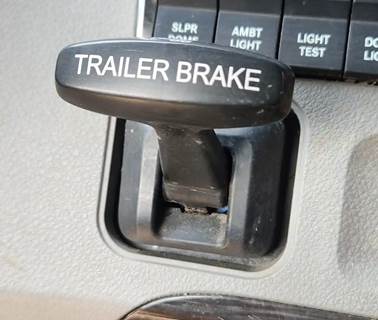 Used 2019 Freightliner Cascadia 126 Miscellaneous Dash Switches, Trailer Brake Control