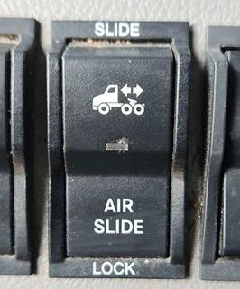 Used 2019 Freightliner Cascadia 126 Miscellaneous Dash Switches, Air Slide Control