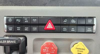 Used 2024 Freightliner Cascadia 126 Miscellaneous Dash Switches