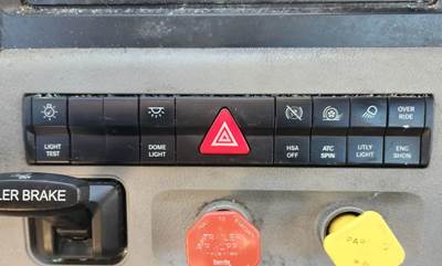 Used 2020 Freightliner Cascadia 126 Miscellaneous Dash Switches
