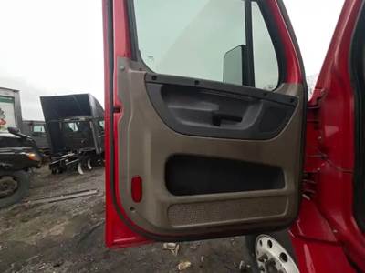 Freightliner Cascadia 132 Interior Part